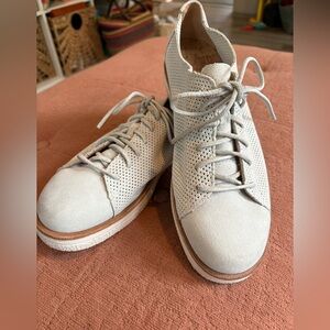 Kork Ease Margaret Womens Oxfords Lace Up Perforated Suede Size 8.5